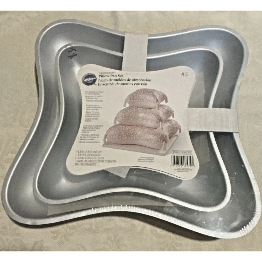 Wilton Performance Pans Pillow Cake Pan Set 4-Piece with Heating Core New Sealed